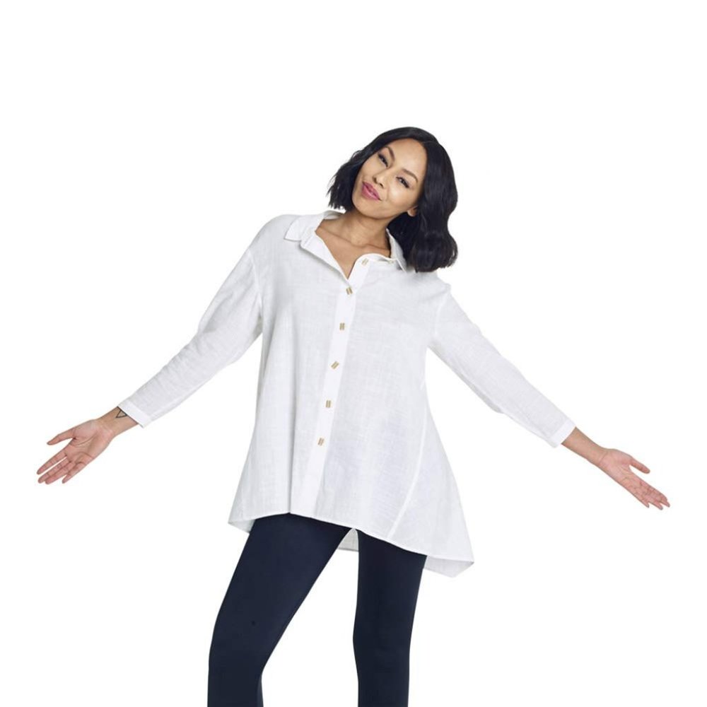 NWT - DUBGEE By Whoopi Novelty Button Front Shirt
